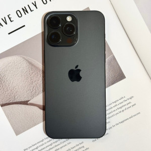 Apple iPhone 15 PRO 256GB 白色